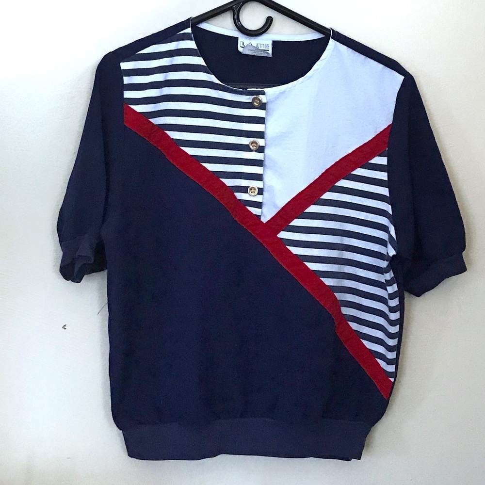 Retro red, white, and blue blouse 🇺🇸 🧨